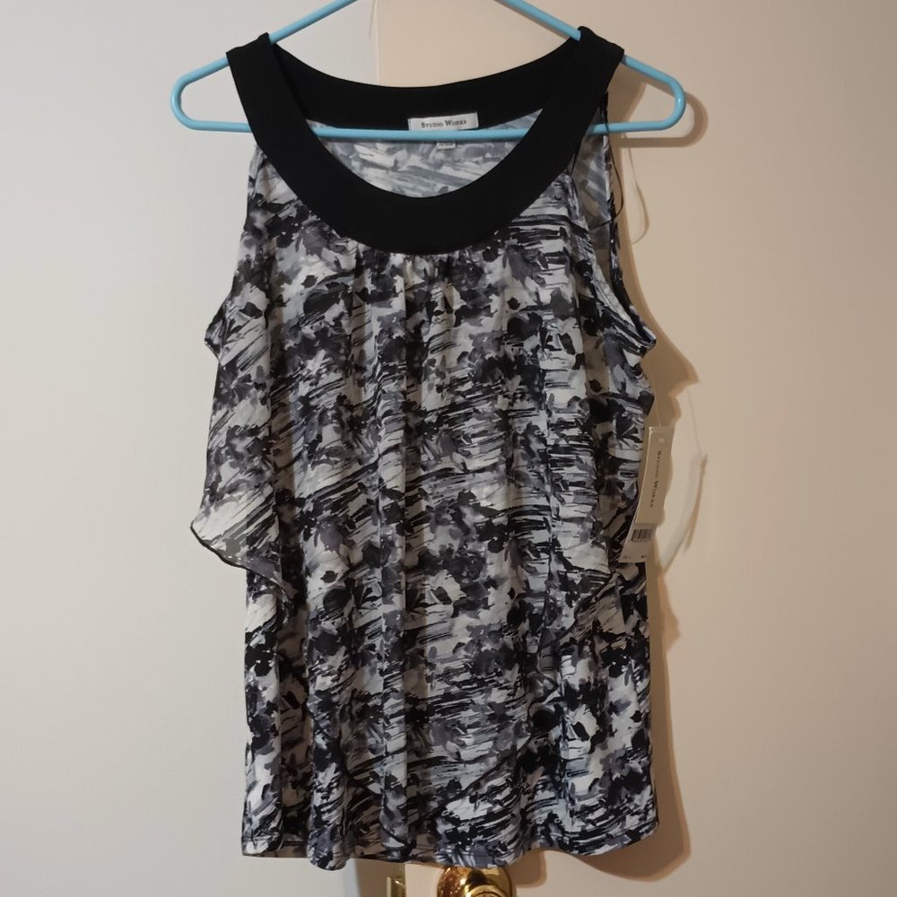 NWT ~ Studio Works Jet Floral Color Ruffle Tank Top (Size: Large)